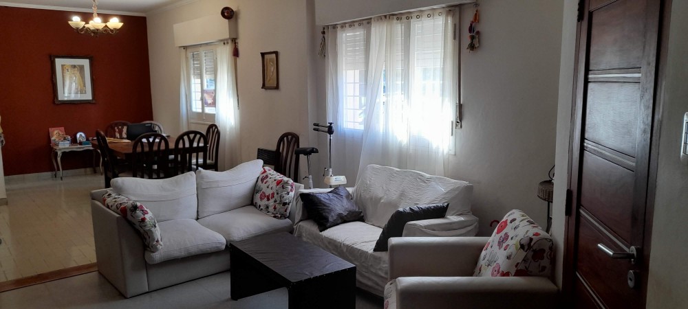 Hermosa Casa en barrio Alberdi