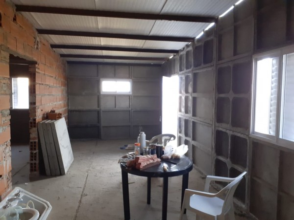 Lote en esquina, de 481 m2 en Bella Italia