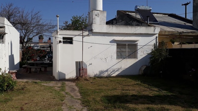 Casa en barrio Mosconi Rafaela, oportunidad para invertir