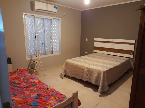 SE VENDE  CASA QUINTA EN ROCA