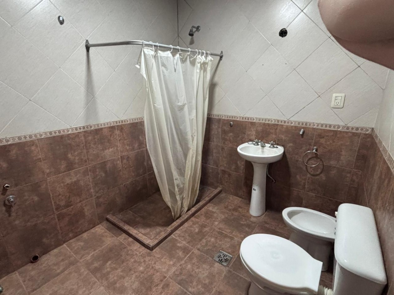 SE ALQUILA MONOAMBIENTE  ZONA UTN
