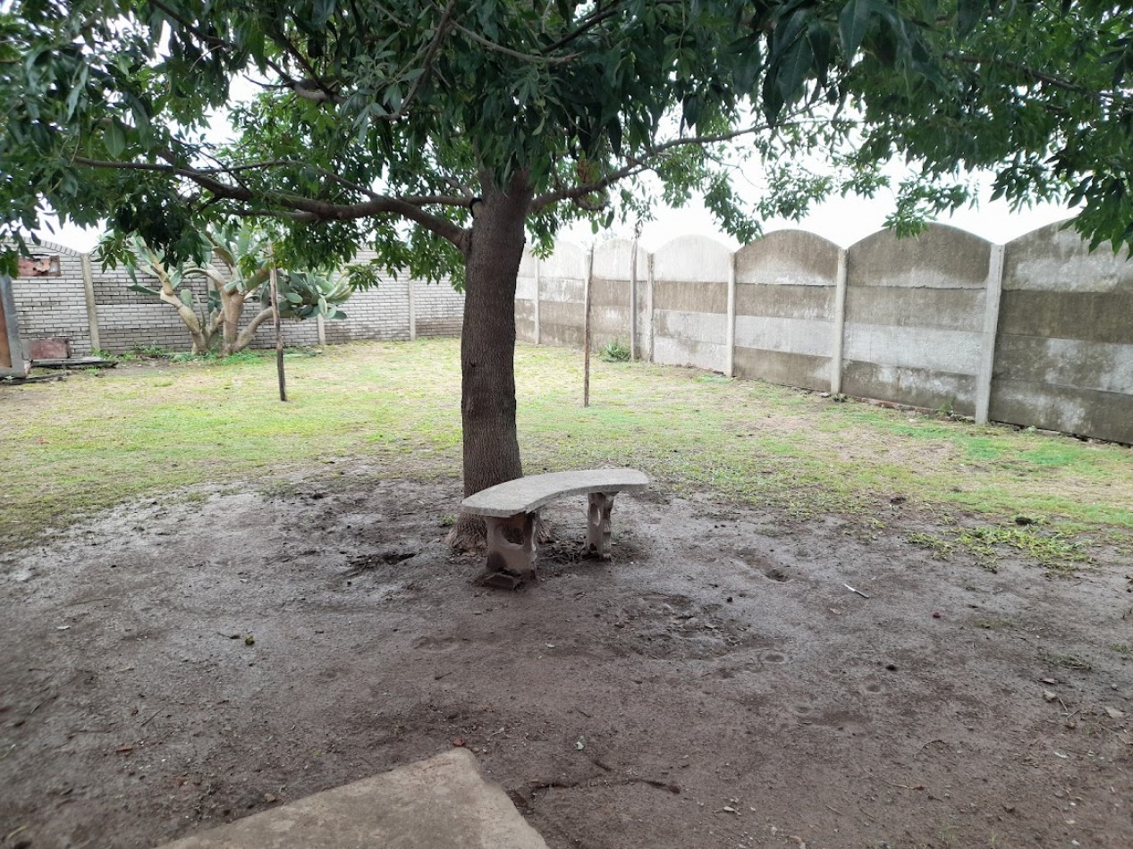 SE ALQUILA CASA DE DOS DORMITORIOS