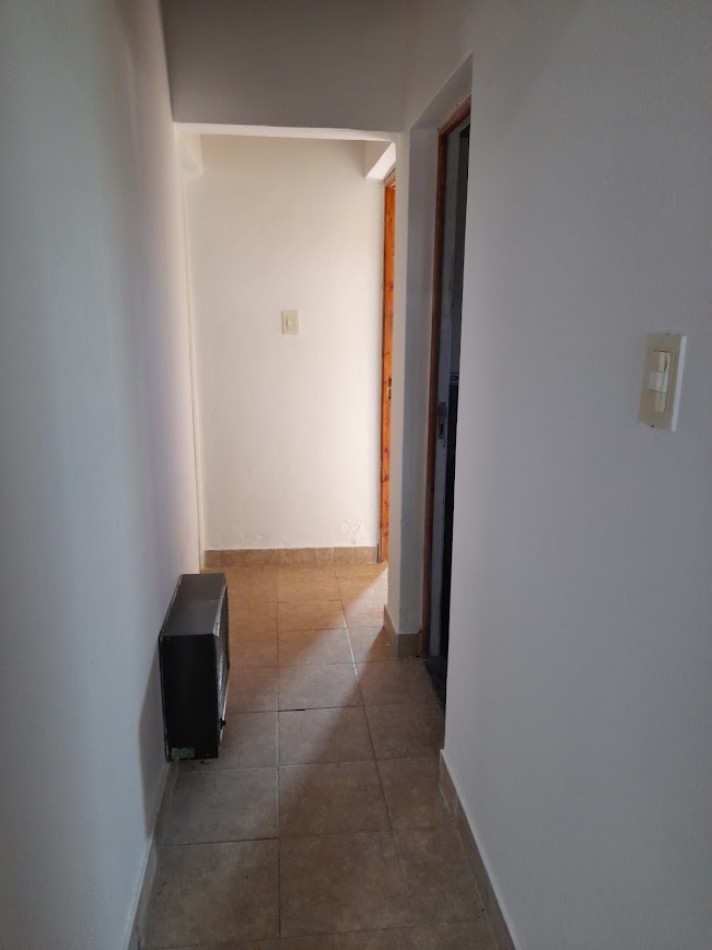 SE ALQUILA CASA DE DOS DORMITORIOS