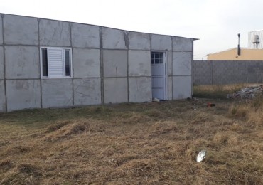 Lote en esquina, de 481 m2 en Bella Italia