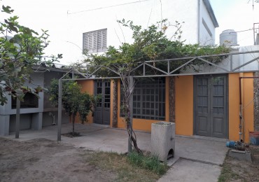 SE ALQUILA CASA INTERNA B 9 DE JULIO